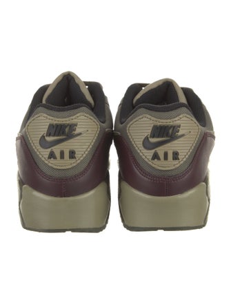 Nike Mesh Printed Athletic Sneakers