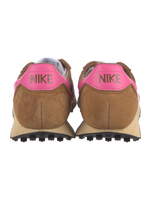 Nike Mesh Printed Athletic Sneakers