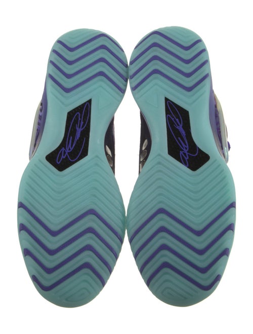 Nike Printed Athletic Sneakers