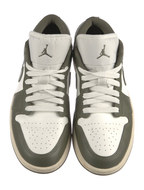 Nike Leather Colorblock Pattern Athletic Sneakers