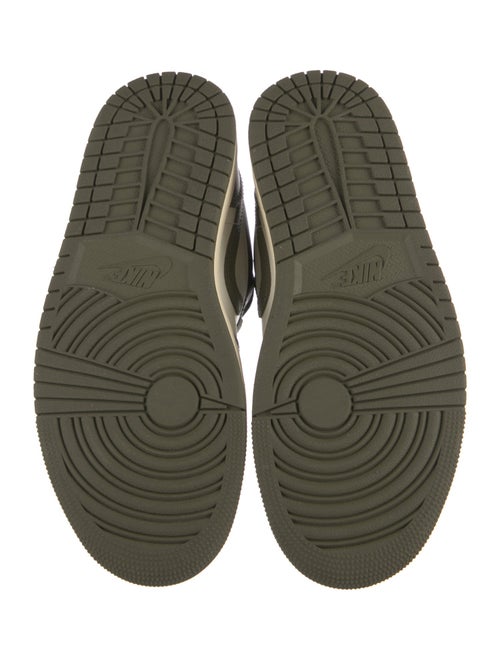 Nike Leather Colorblock Pattern Athletic Sneakers