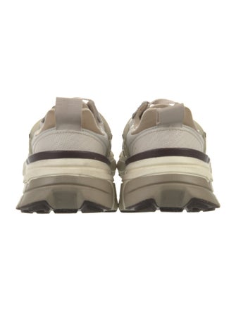 Nike Mesh Mesh Accents Athletic Sneakers