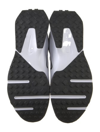 Nike Colorblock Pattern Embroidered Accent Athletic Sneakers