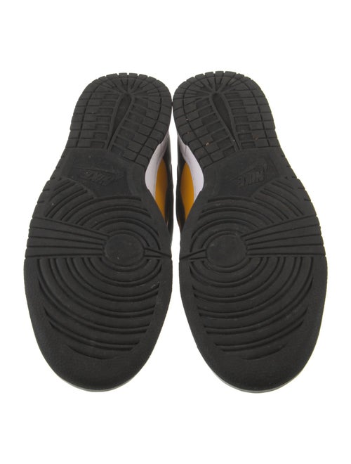 Nike Leather Colorblock Pattern Sneakers