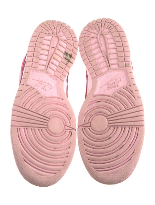 Nike Dunk Low (GS) 'Triple Pink'