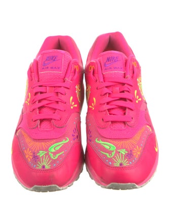 Nike Graphic Print Mesh Accents Athletic Sneakers