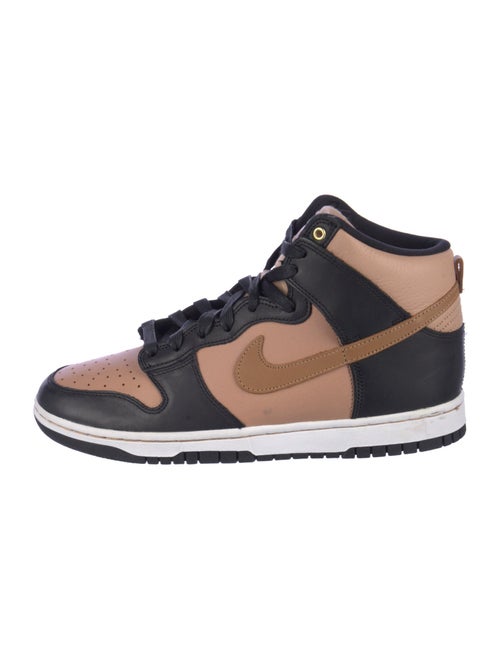 Nike Leather Colorblock Pattern Sneakers