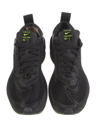 Nike Mesh Mesh Accents Athletic Sneakers