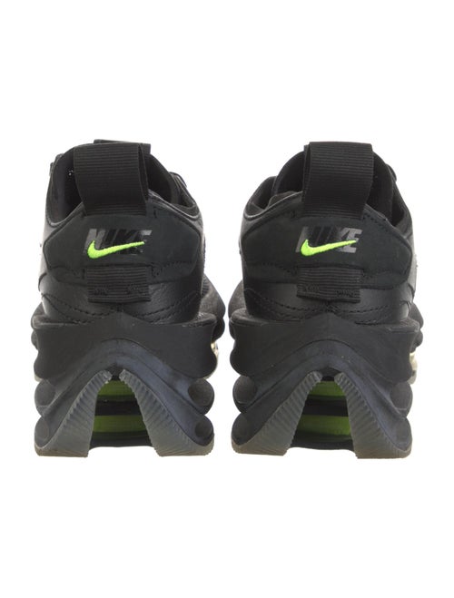 Nike Mesh Mesh Accents Athletic Sneakers