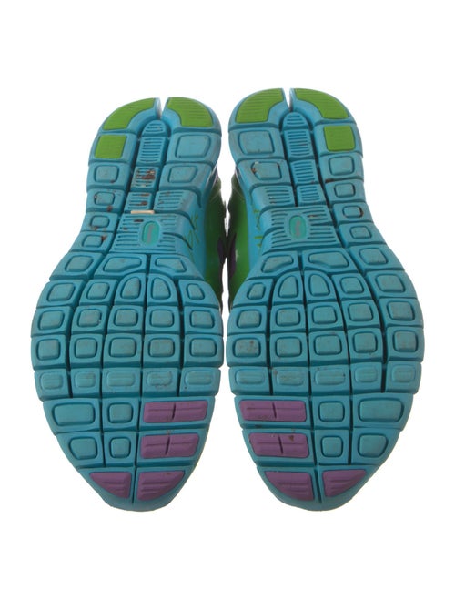 Nike Mesh Colorblock Pattern Athletic Sneakers