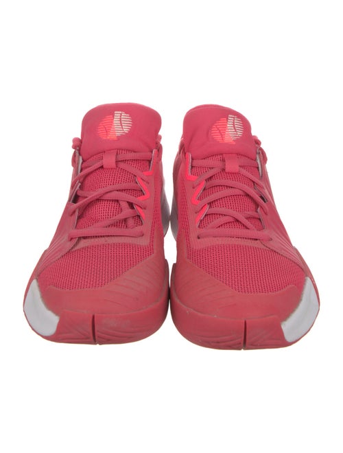 Nike Mesh Graphic Print Athletic Sneakers