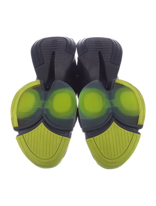 Nike Colorblock Pattern Athletic Sneakers