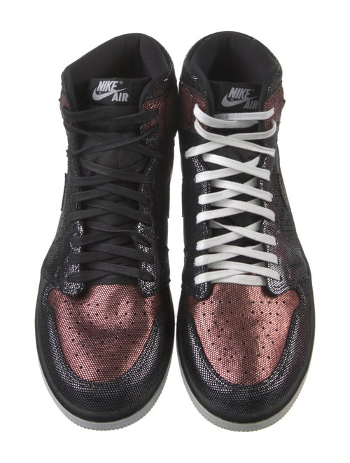 Nike Leather Colorblock Pattern Sneakers