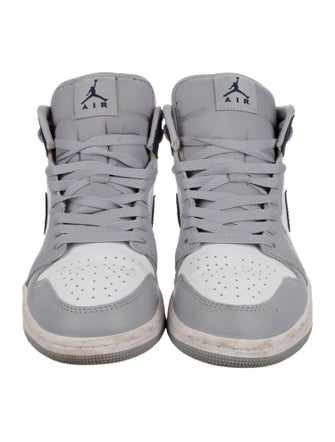 Nike Leather Colorblock Pattern Sneakers