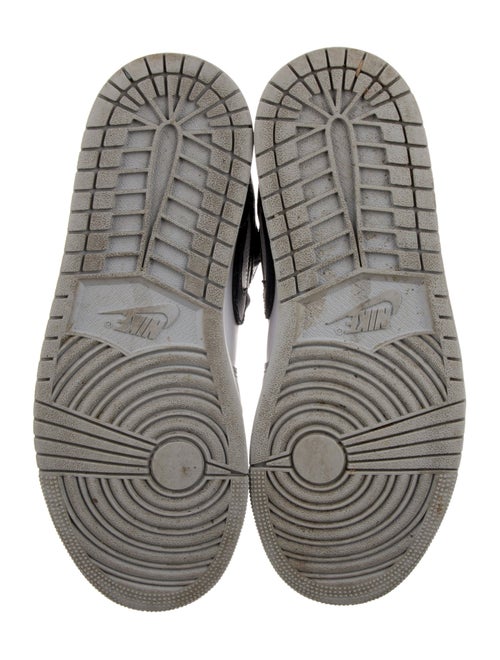 Nike Leather Colorblock Pattern Sneakers