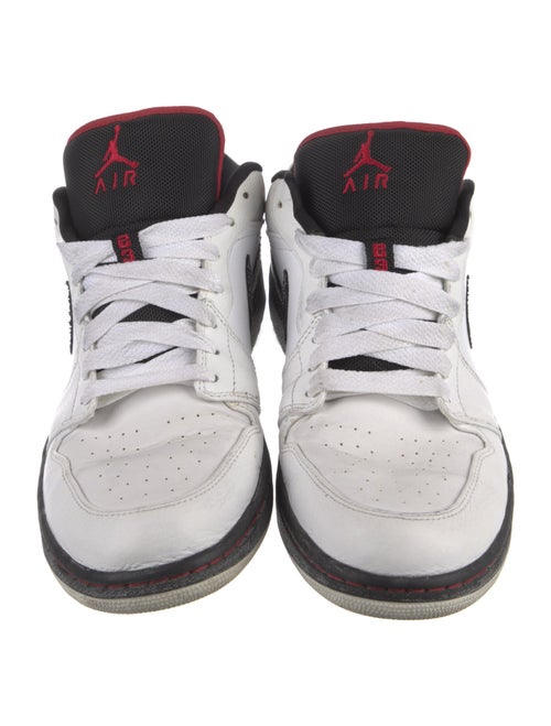 Nike Leather Colorblock Pattern Sneakers