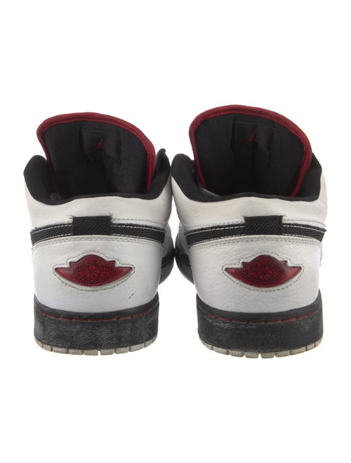 Nike Leather Colorblock Pattern Sneakers