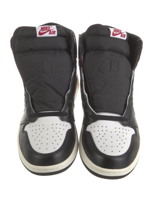 Nike Leather Colorblock Pattern Sneakers