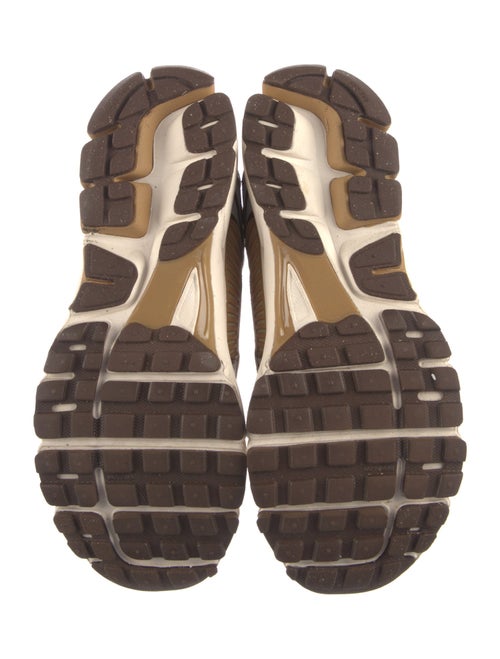 Nike Mesh Printed Athletic Sneakers