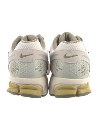 Nike Mesh Printed Athletic Sneakers