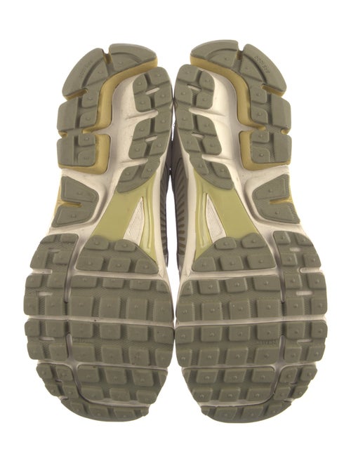 Nike Mesh Printed Athletic Sneakers