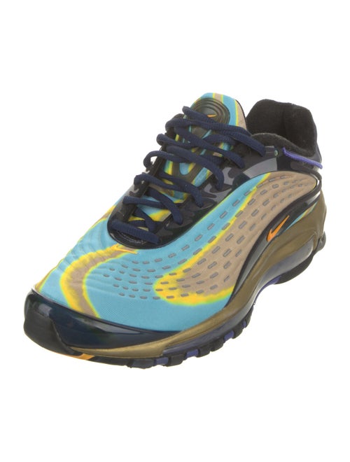 Nike Mesh Colorblock Pattern Athletic Sneakers