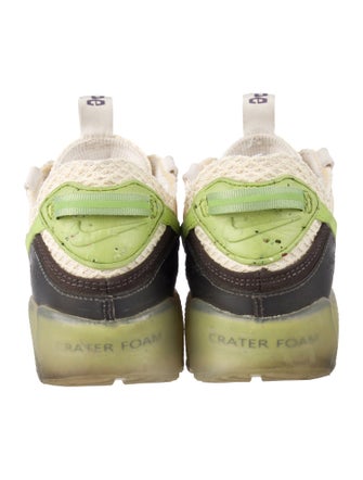 Nike Mesh Colorblock Pattern Athletic Sneakers