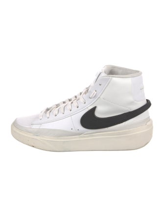 Nike Leather Sneakers