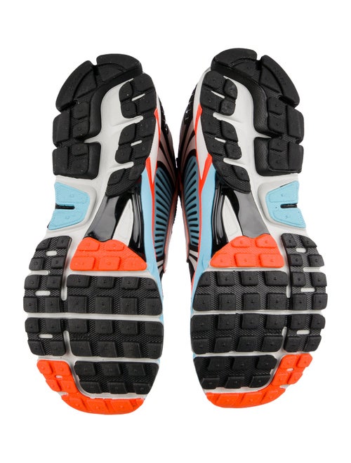 Nike Mesh Colorblock Pattern Athletic Sneakers