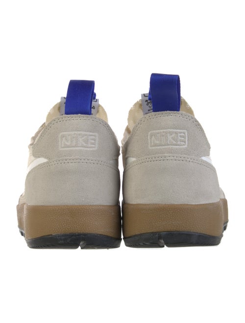 Nike Mesh Colorblock Pattern Athletic Sneakers