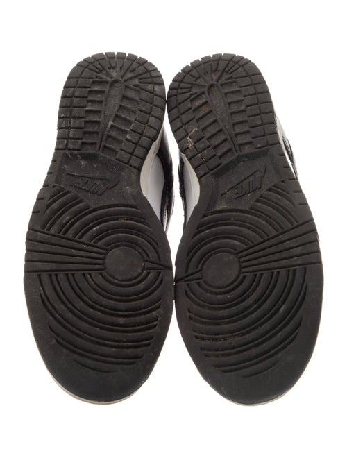 Nike Leather Colorblock Pattern Athletic Sneakers