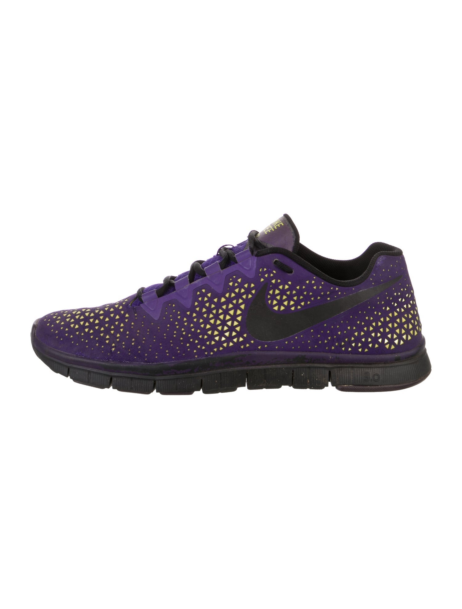 Nike Mesh Patterned Athletic Sneakers