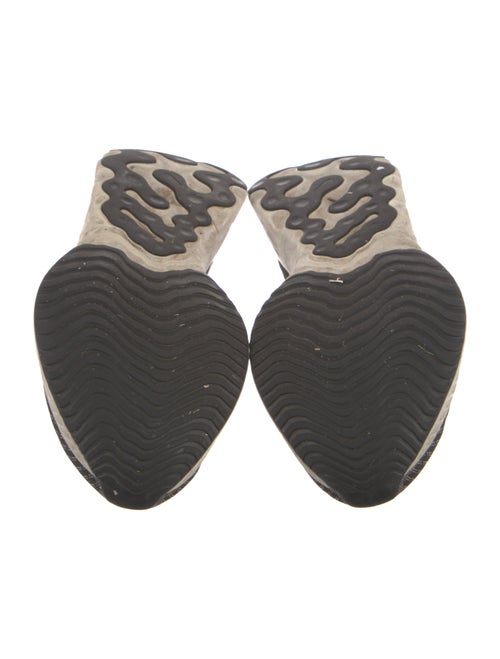 Nike Printed Athletic Sneakers