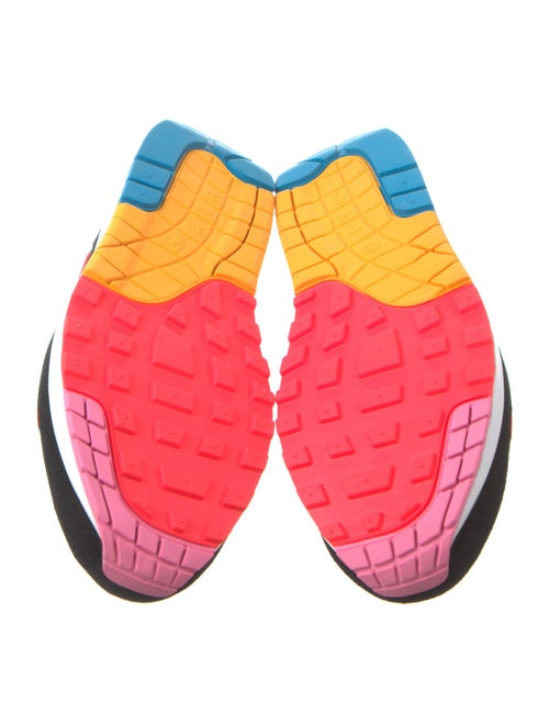 Nike Colorblock Pattern Sneakers