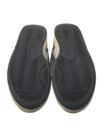 Nike Leather Colorblock Pattern Athletic Sneakers