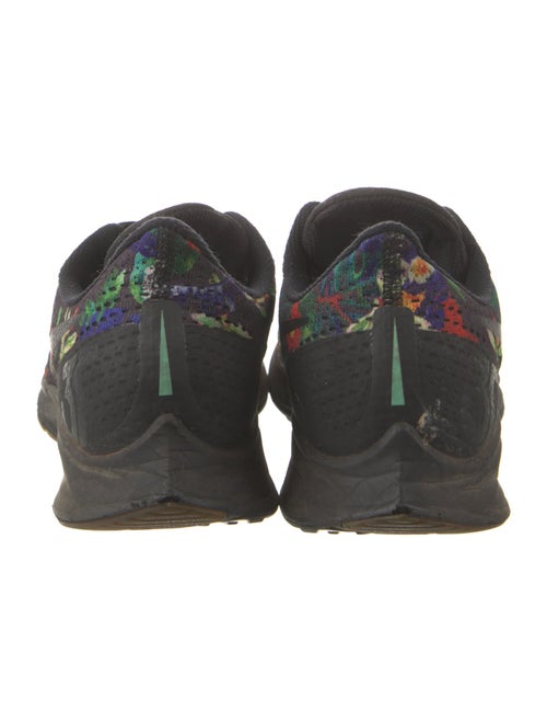 Nike Mesh Floral Print Athletic Sneakers