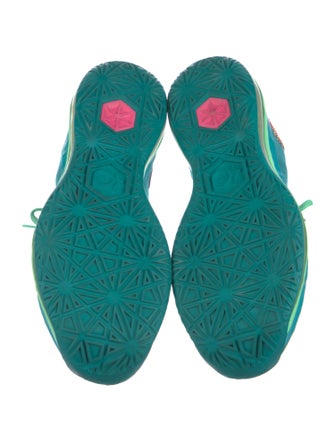 Nike Mesh Printed Sneakers