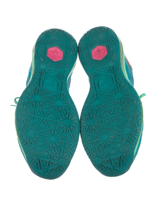 Nike Mesh Printed Sneakers