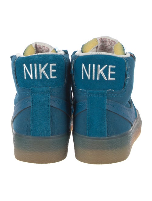 Nike Suede Sneakers