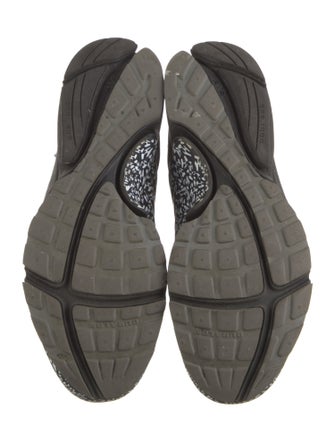 Nike Mesh Printed Sneakers