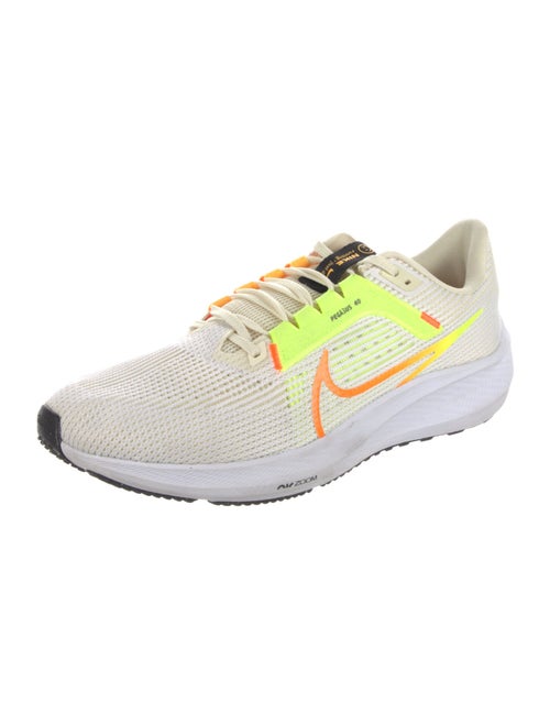 Nike Mesh Printed Athletic Sneakers