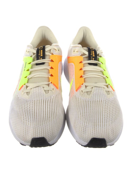 Nike Mesh Printed Athletic Sneakers