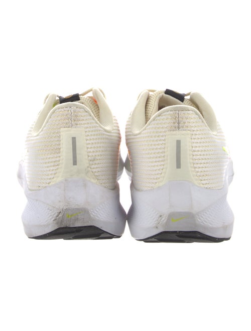 Nike Mesh Printed Athletic Sneakers