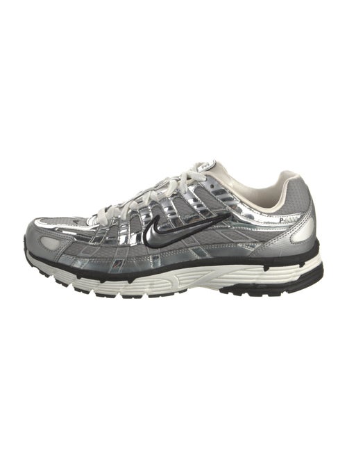 Nike Mesh Printed Athletic Sneakers