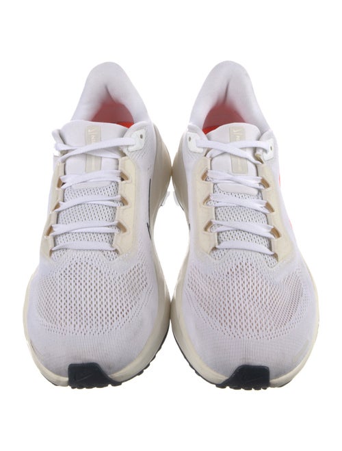 Nike Mesh Printed Athletic Sneakers