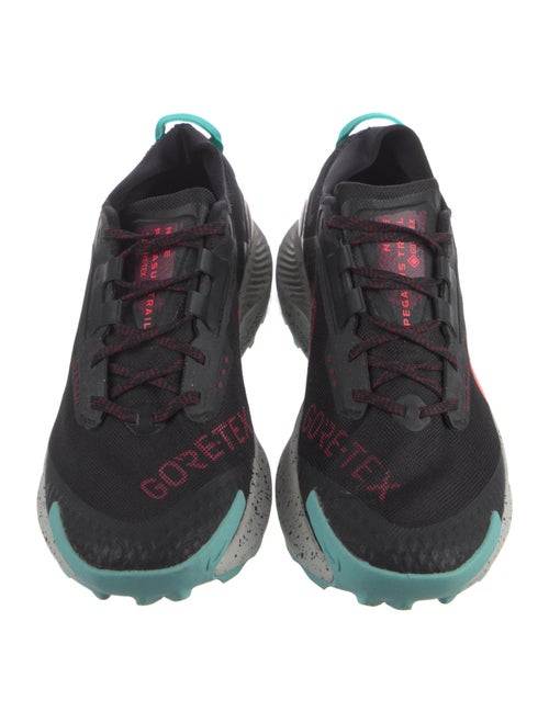 Nike Mesh Printed Athletic Sneakers