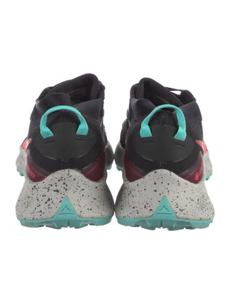 Nike Mesh Printed Athletic Sneakers