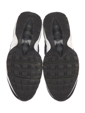 Nike Suede Mesh Accents Athletic Sneakers