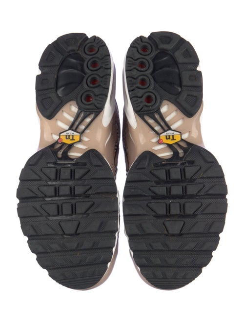 Nike Printed Athletic Sneakers