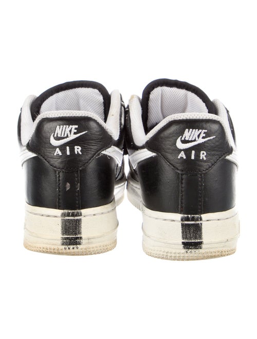 Nike Leather Printed Athletic Sneakers